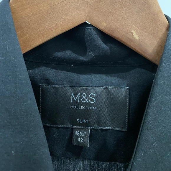 Black button up shirt - Picture 5 of 5